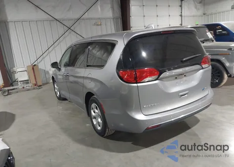 2018 Chrysler Pacifica Hybrid Touring Plus z USA, uszkodzony, nr VIN 2C4RC1H78JR332961
